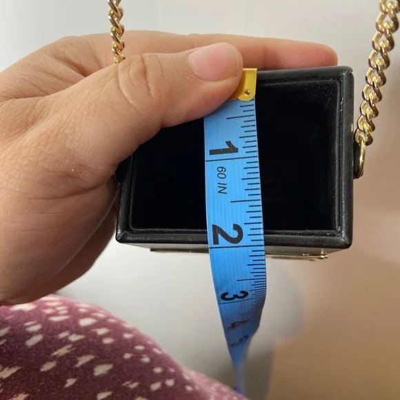 YSL cigarette box chain crossbody bag - Picture 3 of 6